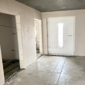 Verputzter Flur mit Gipsputz als Innenputz.