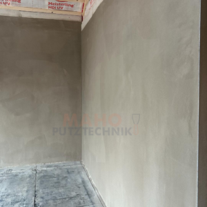 Kalkzementputz bei einer Wand mit Ecke